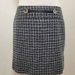 The Limited Black & White‎ Plaid Skirt with Silver Buttons – Size 6